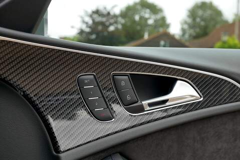 Audi RS6 Avant TFSI V8 Performance - Large 33