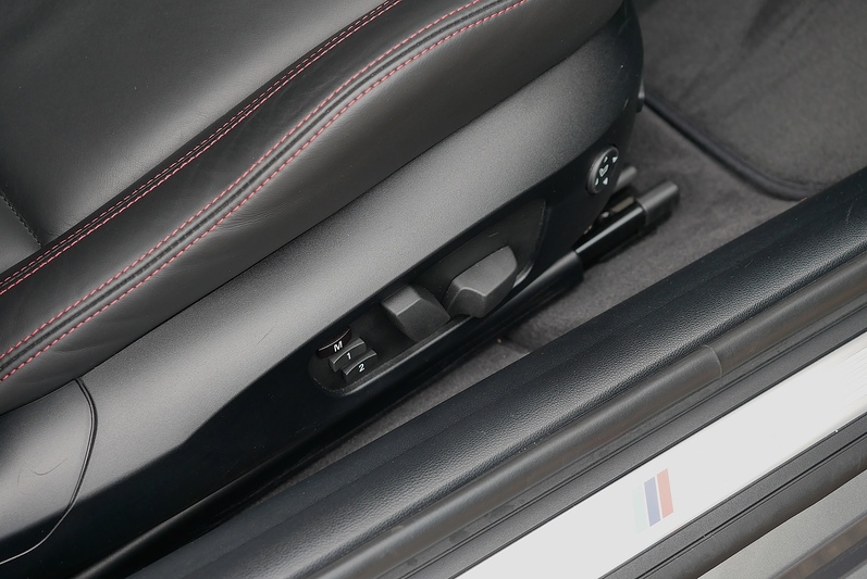BMW M3 iV8 Limited Edition 500 - Large 33