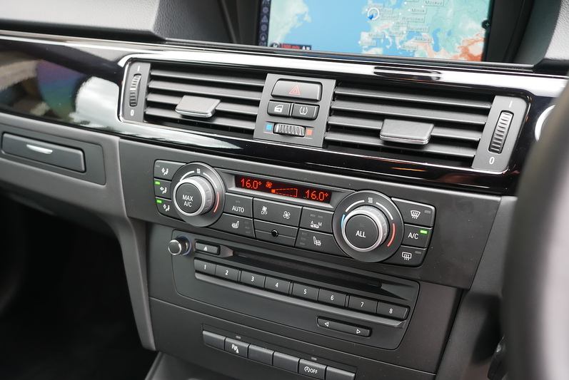 BMW M3 iV8 Limited Edition 500 - Large 14