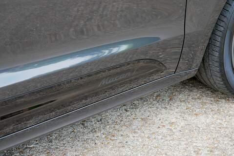 Porsche Macan T T - Large 26
