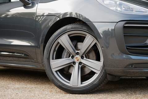 Porsche Macan T T - Large 6