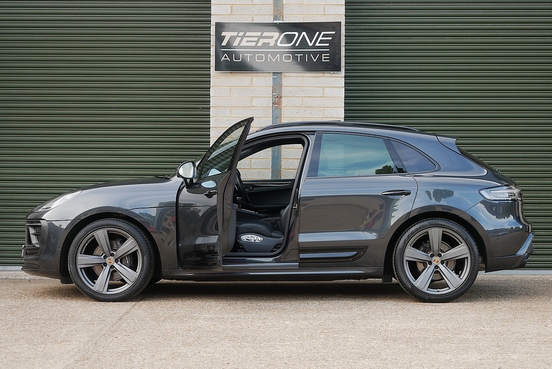 Porsche Macan T T - Large 2
