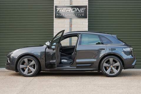 Porsche Macan T T - Large 2