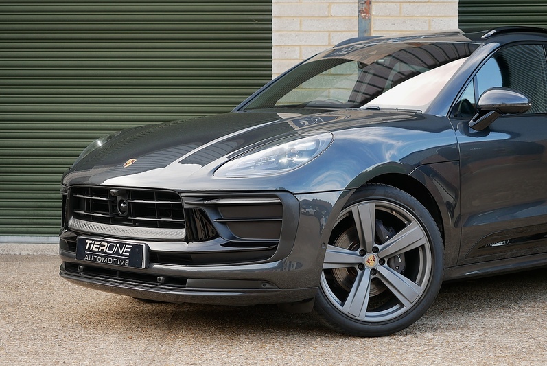 Porsche Macan T T - Large 45
