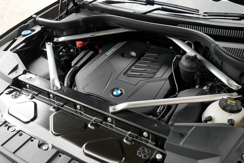 BMW X5 40i M Sport - Large 65