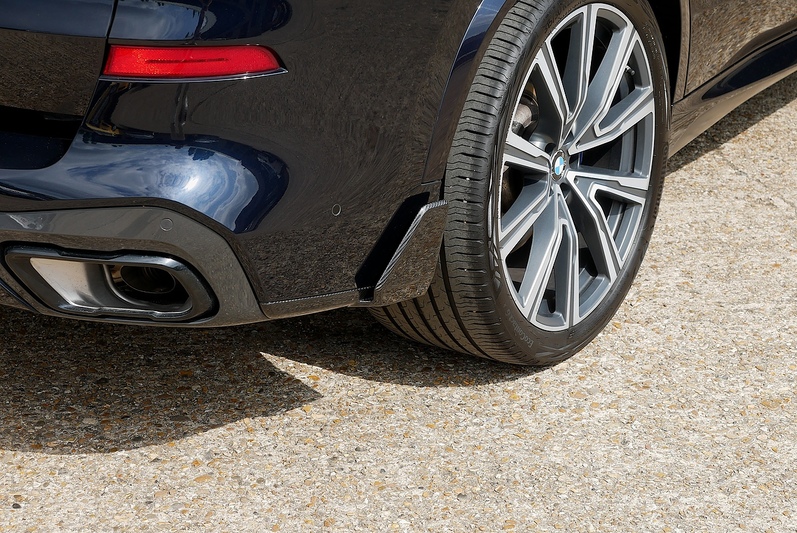 BMW X5 40i M Sport - Large 28
