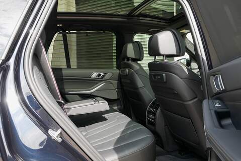 BMW X5 40i M Sport - Large 4