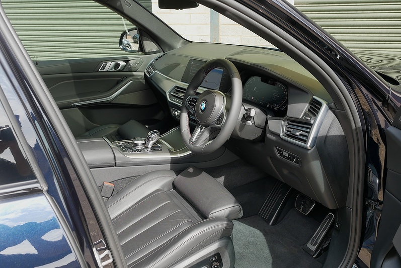 BMW X5 40i M Sport - Large 10