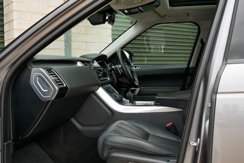Land Rover Range Rover Sport D300 MHEV Autobiography Dynamic - Large 3