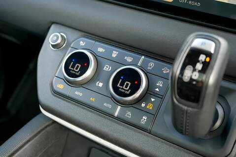 Land Rover Defender 110 D250 MHEV X-Dynamic SE - Large 18