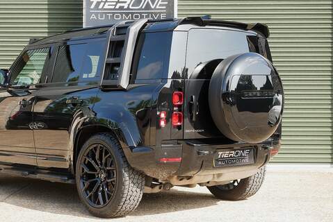 Land Rover Defender 110 D250 MHEV X-Dynamic SE - Large 42