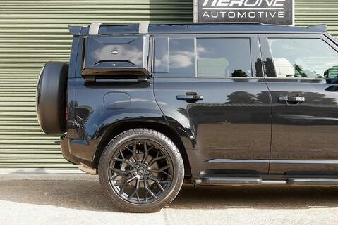 Land Rover Defender 110 D250 MHEV X-Dynamic SE - Large 43