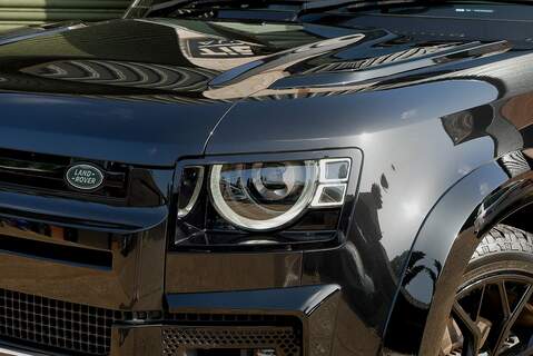 Land Rover Defender 110 D250 MHEV X-Dynamic SE - Large 25