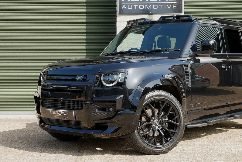 Land Rover Defender 110 D250 MHEV X-Dynamic SE - Large 39