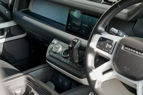 Land Rover Defender 110 D250 MHEV X-Dynamic SE - Large 29