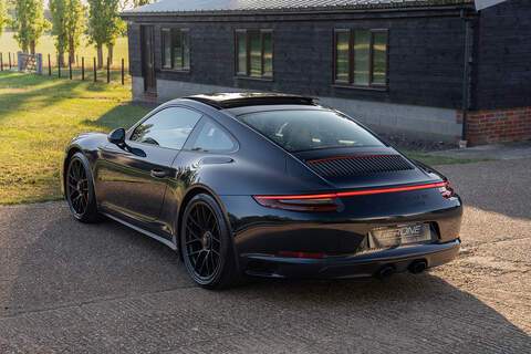 Porsche 911 T 991 Carrera 4 GTS - Large 49
