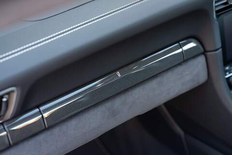 Porsche 911 T 991 Carrera 4 GTS - Large 14