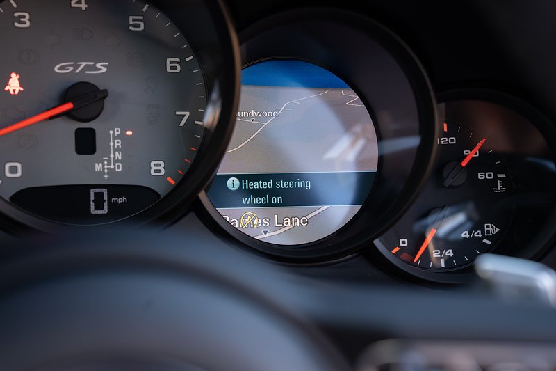 Porsche 911 T 991 Carrera 4 GTS - Large 16