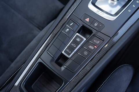 Porsche 911 T 991 Carrera 4 GTS - Large 5