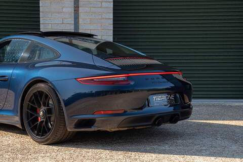 Porsche 911 T 991 Carrera 4 GTS - Large 42