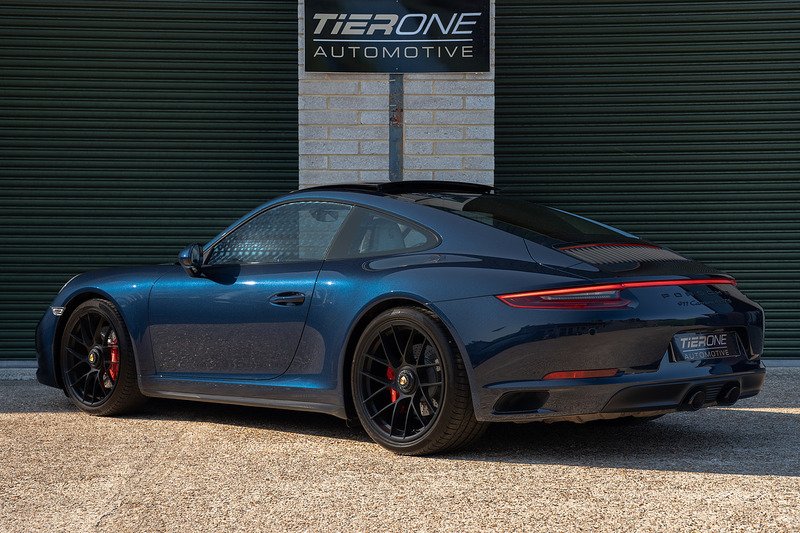 Porsche 911 T 991 Carrera 4 GTS - Large 8