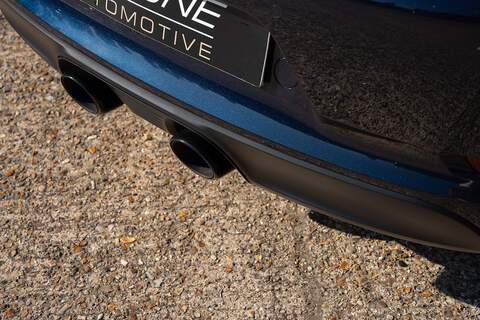 Porsche 911 T 991 Carrera 4 GTS - Large 23