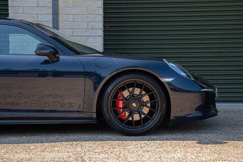 Porsche 911 T 991 Carrera 4 GTS - Large 46