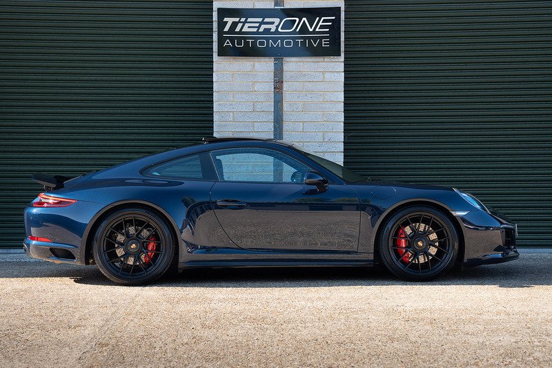 Porsche 911 T 991 Carrera 4 GTS - Large 9