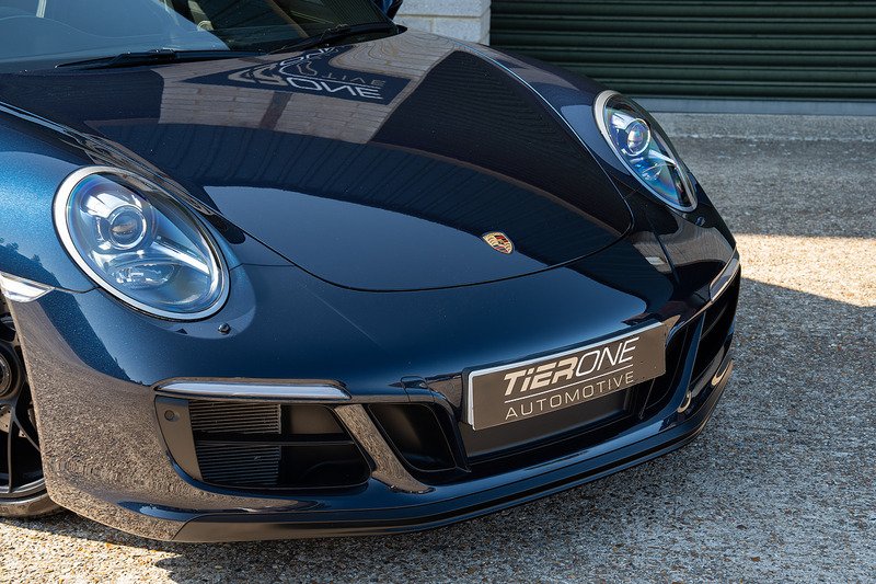Porsche 911 T 991 Carrera 4 GTS - Large 38