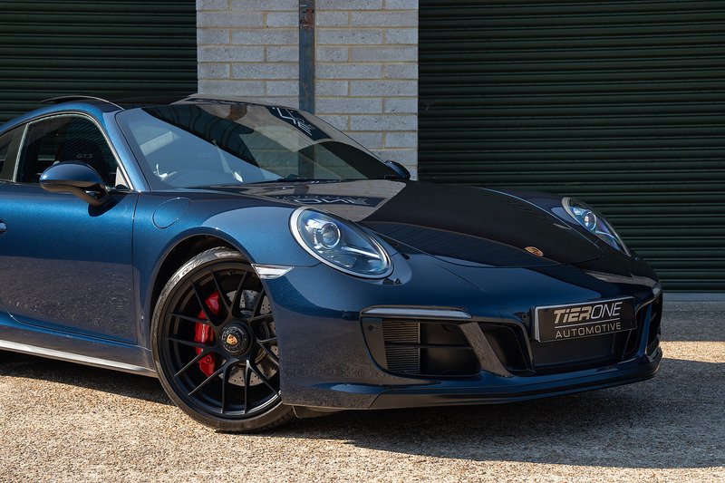 Porsche 911 T 991 Carrera 4 GTS - Large 41