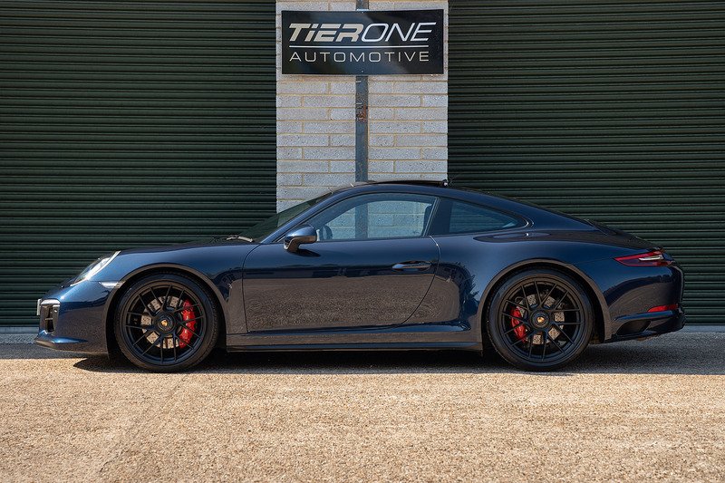 Porsche 911 T 991 Carrera 4 GTS - Large 50