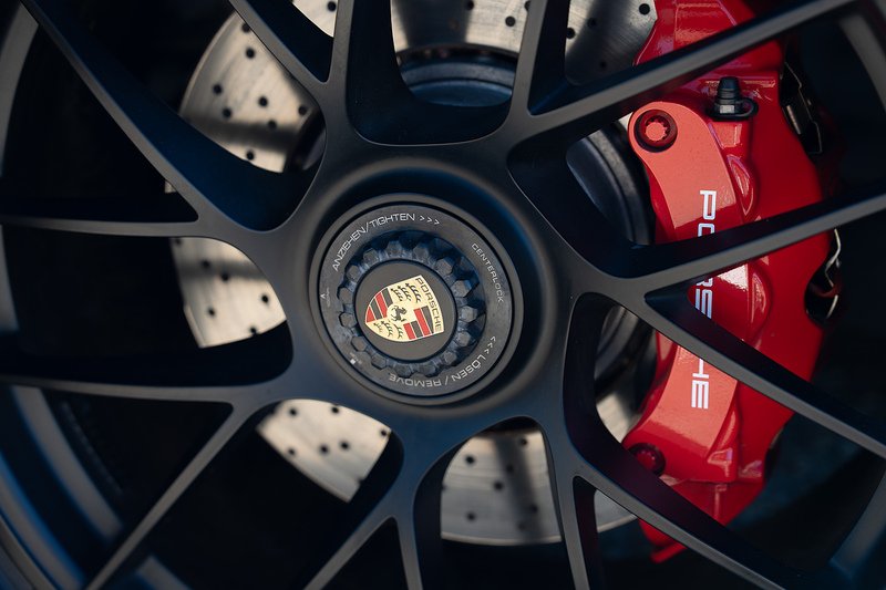 Porsche 911 T 991 Carrera 4 GTS - Large 40