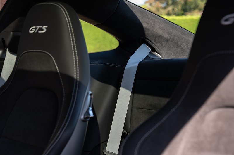Porsche 911 T 991 Carrera 4 GTS - Large 28