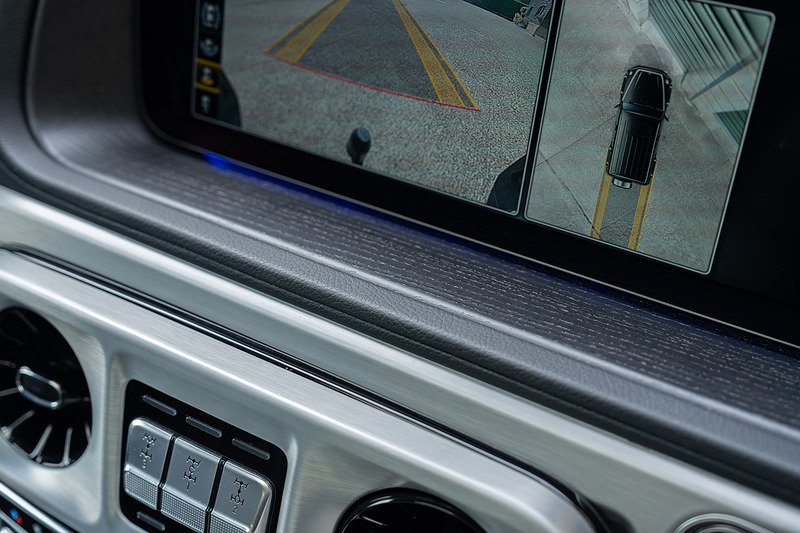 Mercedes-Benz G Class G400d AMG Line - Large 17