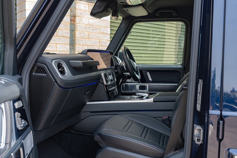 Mercedes-Benz G Class G400d AMG Line - Large 3