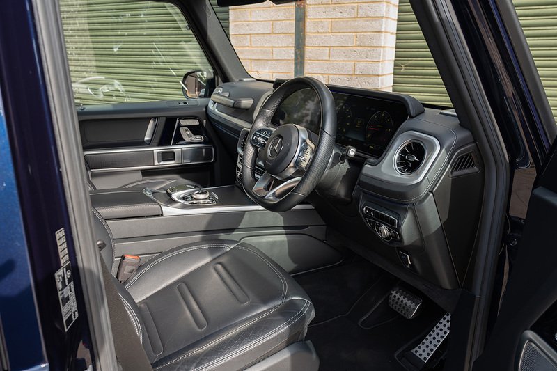Mercedes-Benz G Class G400d AMG Line - Large 10