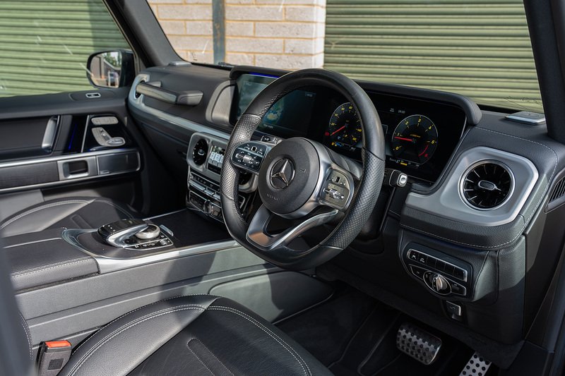 Mercedes-Benz G Class G400d AMG Line - Large 39