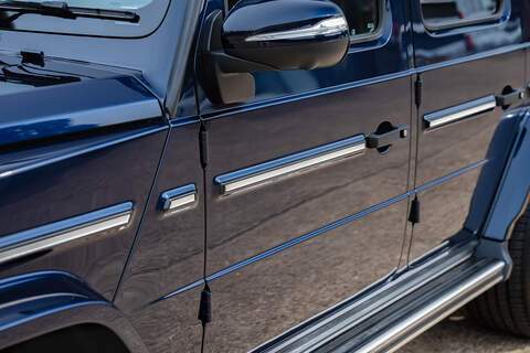 Mercedes-Benz G Class G400d AMG Line - Large 29