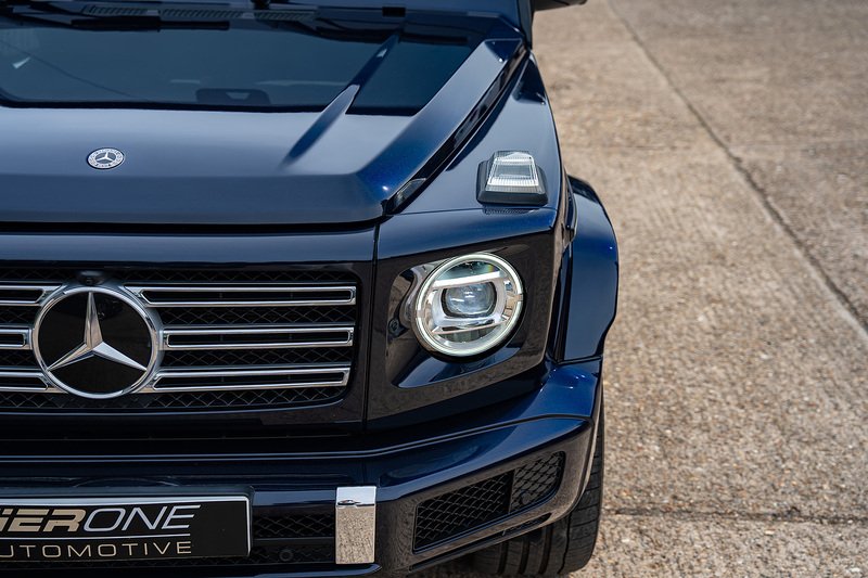 Mercedes-Benz G Class G400d AMG Line - Large 23