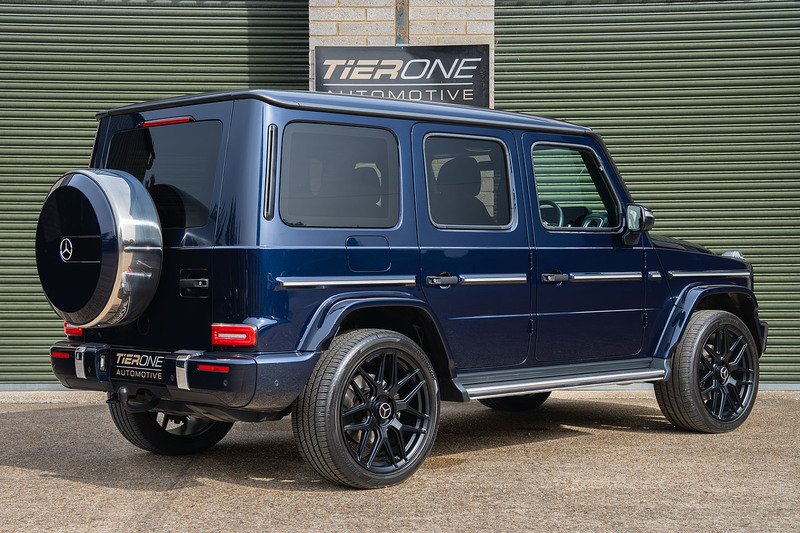 Mercedes-Benz G Class G400d AMG Line - Large 1