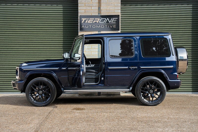Mercedes-Benz G Class G400d AMG Line - Large 2