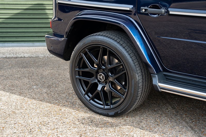 Mercedes-Benz G Class G400d AMG Line - Large 27
