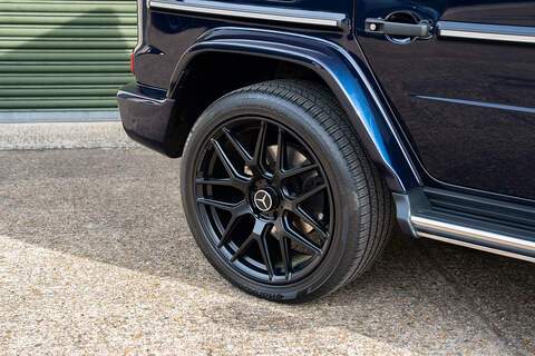 Mercedes-Benz G Class G400d AMG Line - Large 27