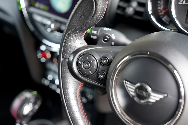 MINI Hatch Cooper S - Large 12