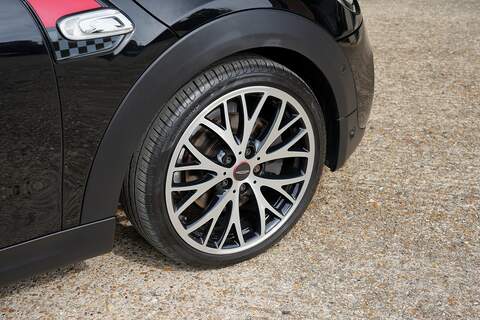 MINI Hatch Cooper S - Large 26
