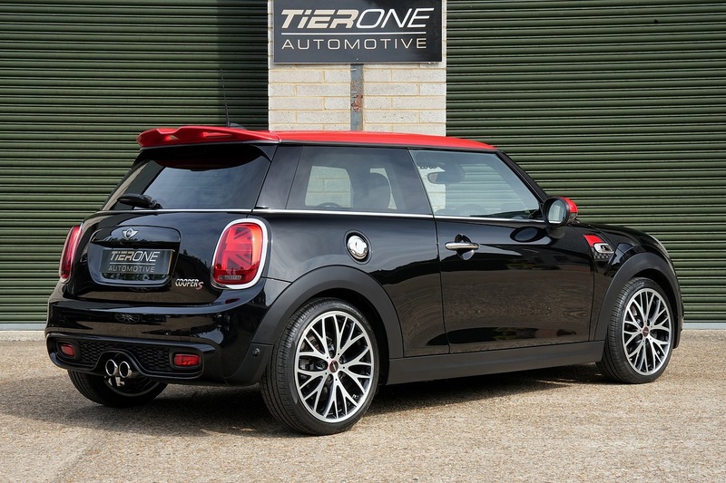 MINI Hatch Cooper S - Large 1