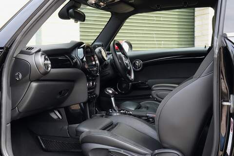 MINI Hatch Cooper S - Large 3