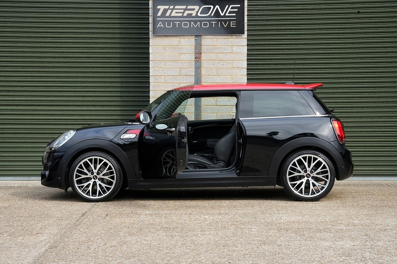 MINI Hatch Cooper S - Large 2