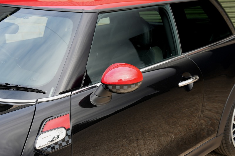 MINI Hatch Cooper S - Large 23
