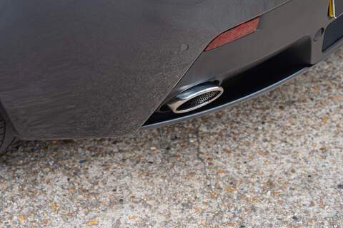Aston Martin Vantage V8 - Large 25